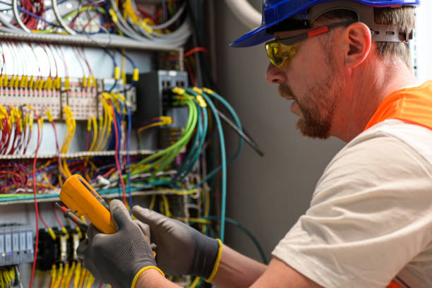 Best Electrical Contractors for Businesses  in Royal City, WA