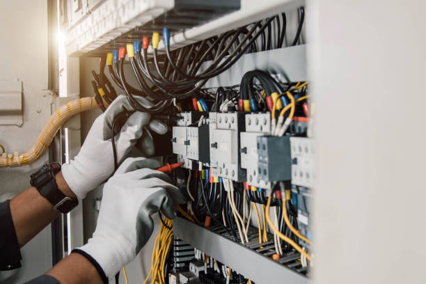 Best Circuit Breaker Repair  in Royal City, WA